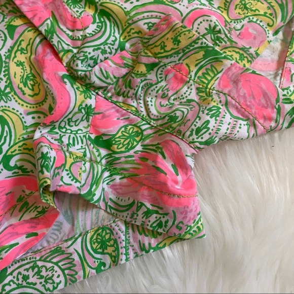 Lilly Pulitzer The Walsh Short " Hot Wings Print" - Picture 3 of 8